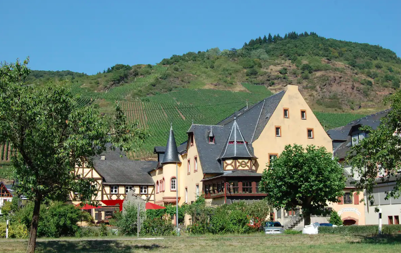 F. V. Landenberg Castle