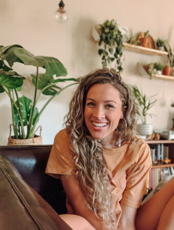 How I Finally Got My Dry, Frizzy Wavy Hair Under Control
