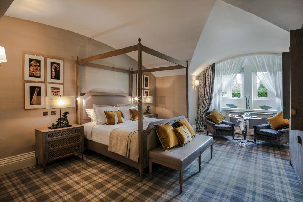 Dromoland Castle Bedroom
