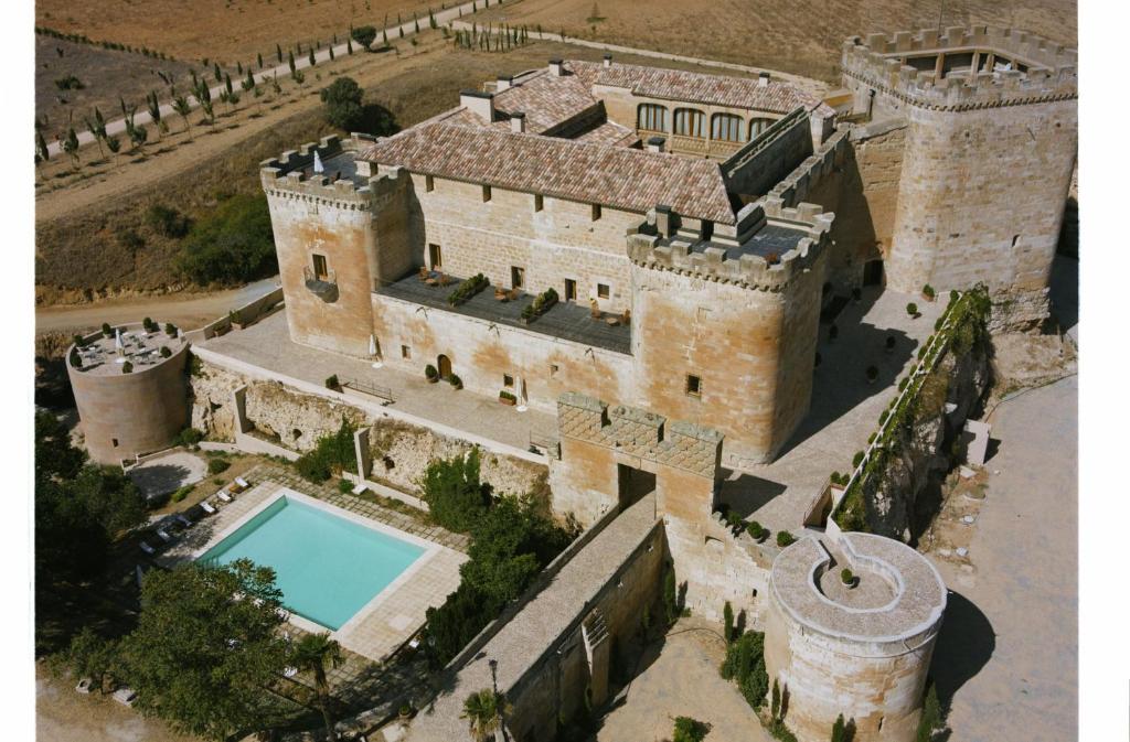 Castillo del Buen Amor
Salamanca, Spain
⭐ 4-Star Boutique Castle Hotel